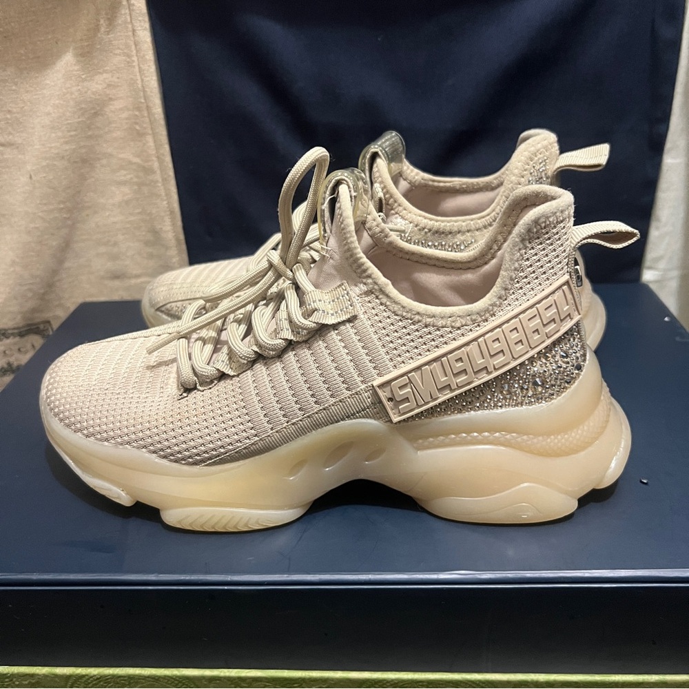 Stylish Beige Steve Madden Sneakers